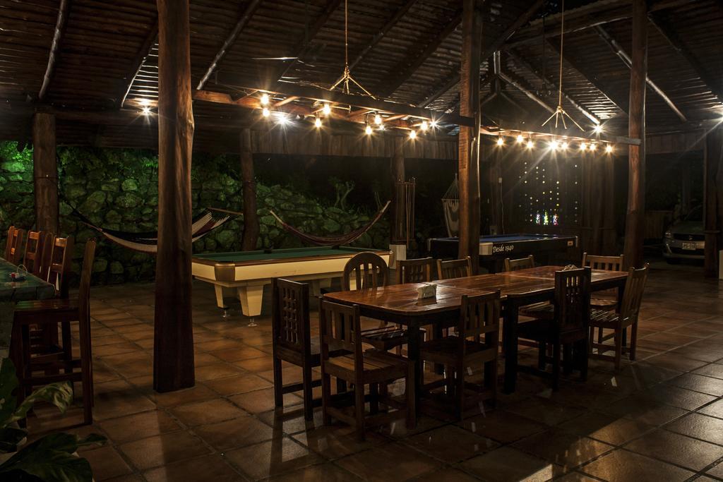 Manuel Antonio Hostel Resort Buitenkant foto