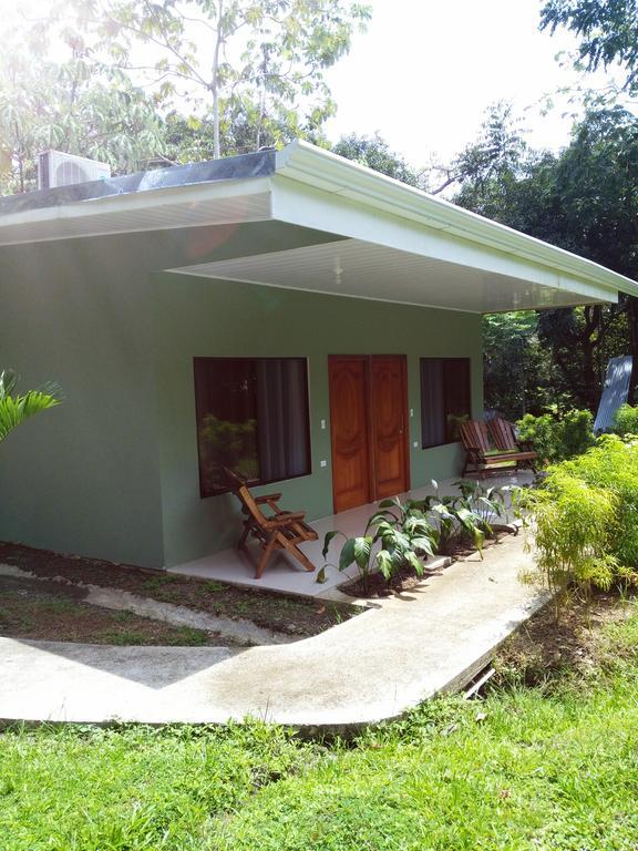 Manuel Antonio Hostel Resort Buitenkant foto