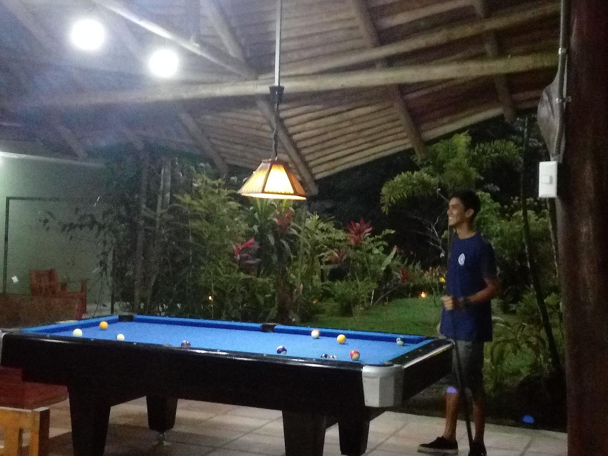 Manuel Antonio Hostel Resort Buitenkant foto